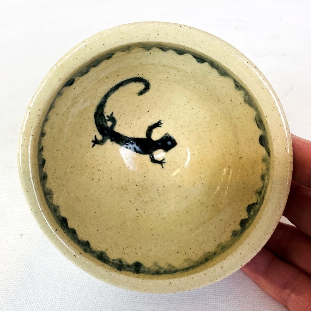 Studio Pottery Hand Painted Gecko/Lizard Glazed Bowl 4.5” x 3”